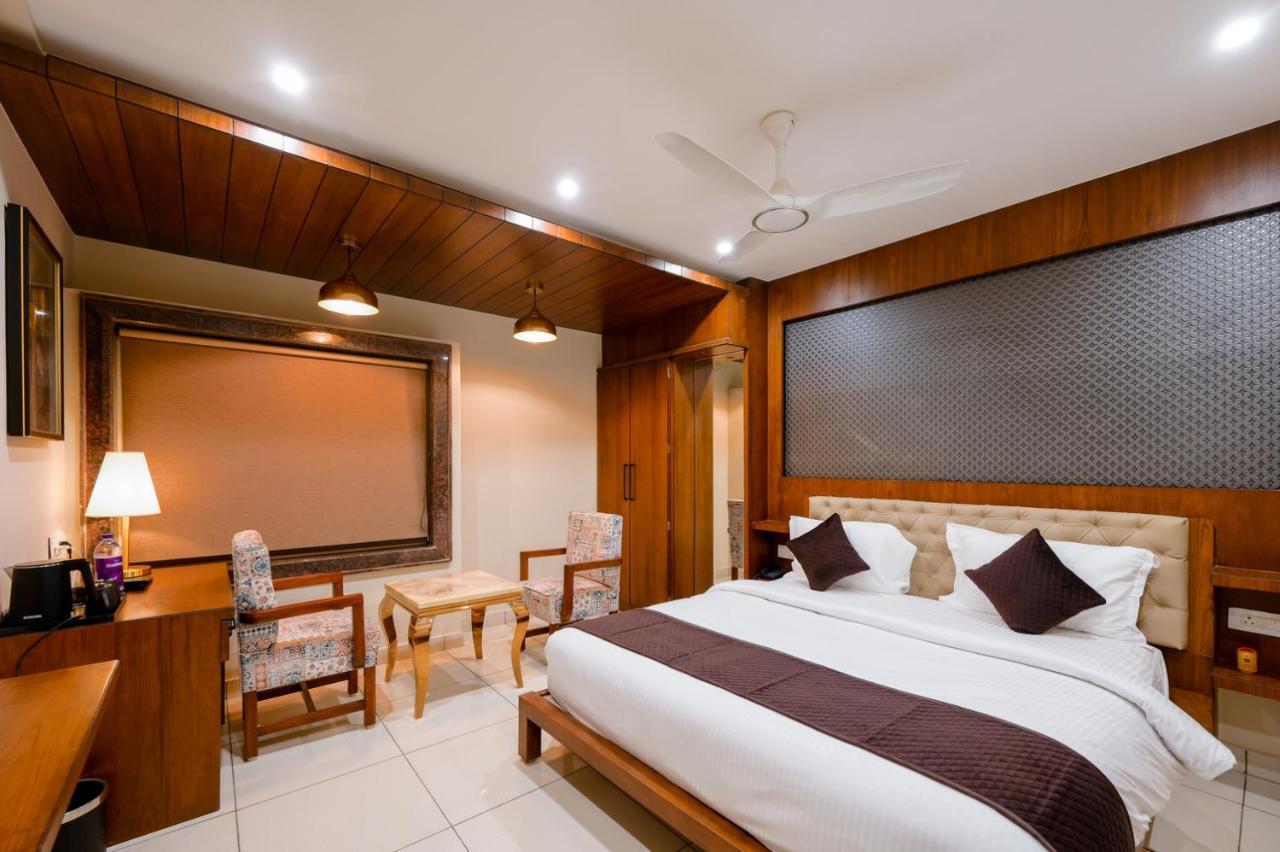 The Shivalik Hotel Бхубанешвар Екстериор снимка