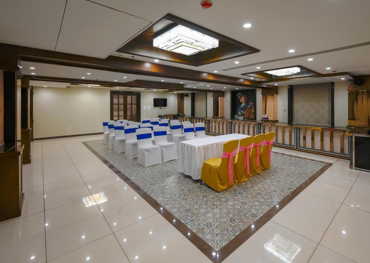 The Shivalik Hotel Бхубанешвар Екстериор снимка