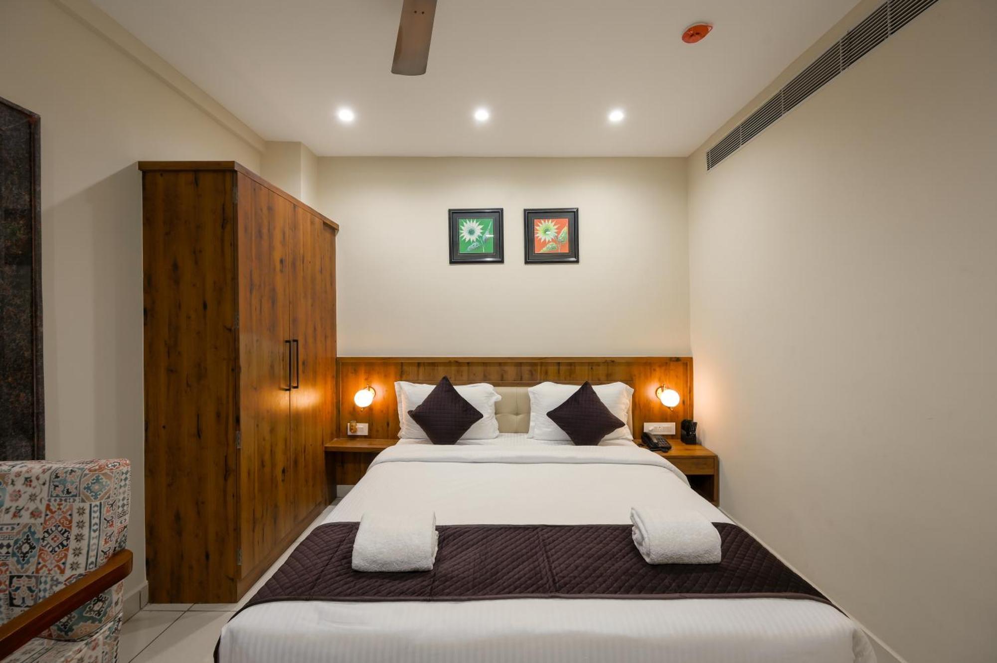 The Shivalik Hotel Бхубанешвар Екстериор снимка